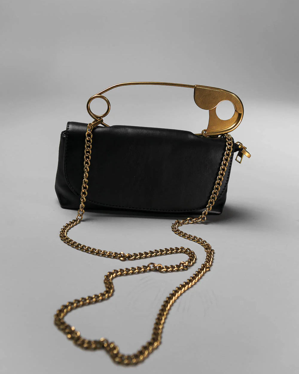 Hand Pin Crossbody Chain Shoulder Bag