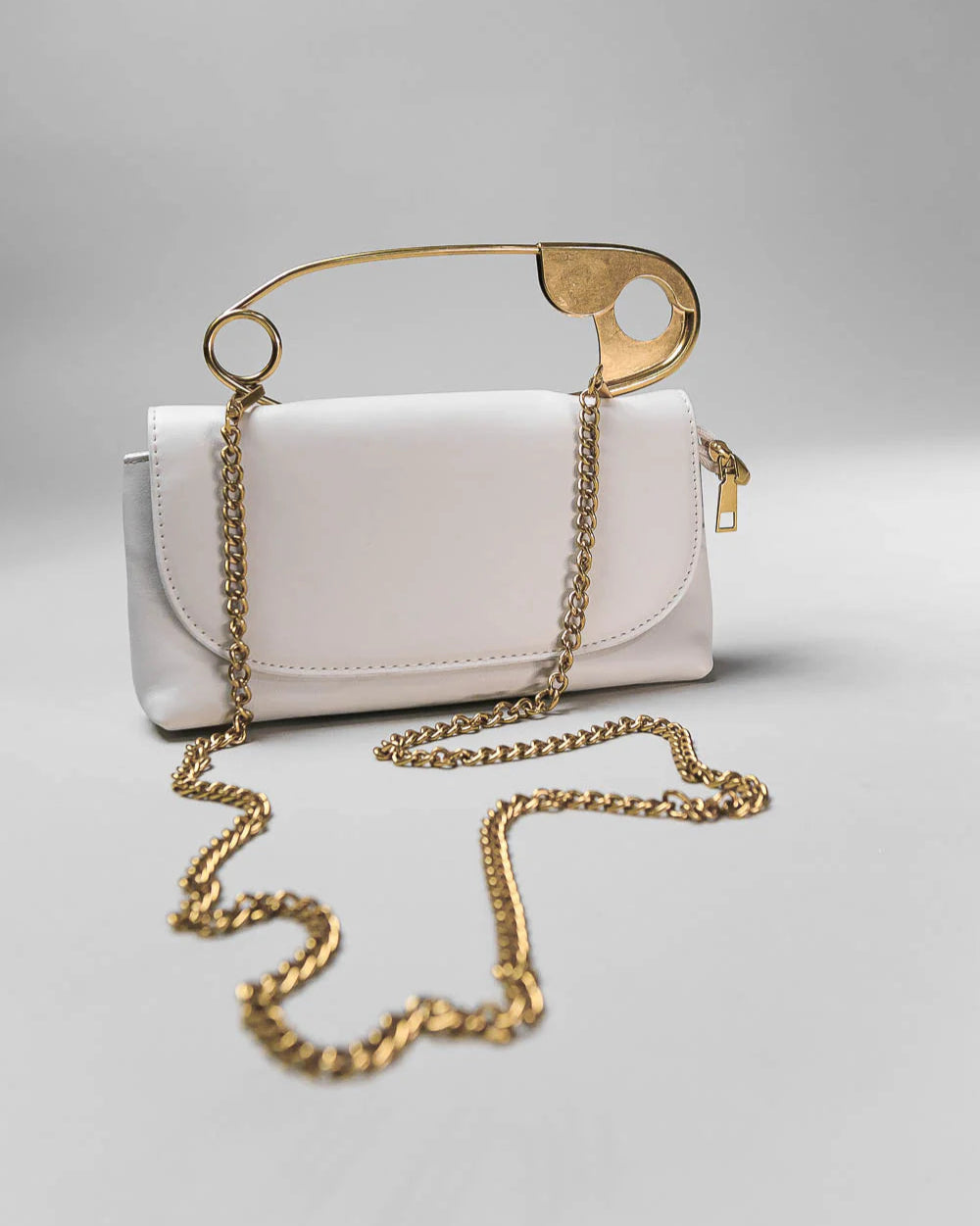 Hand Pin Crossbody Chain Shoulder Bag