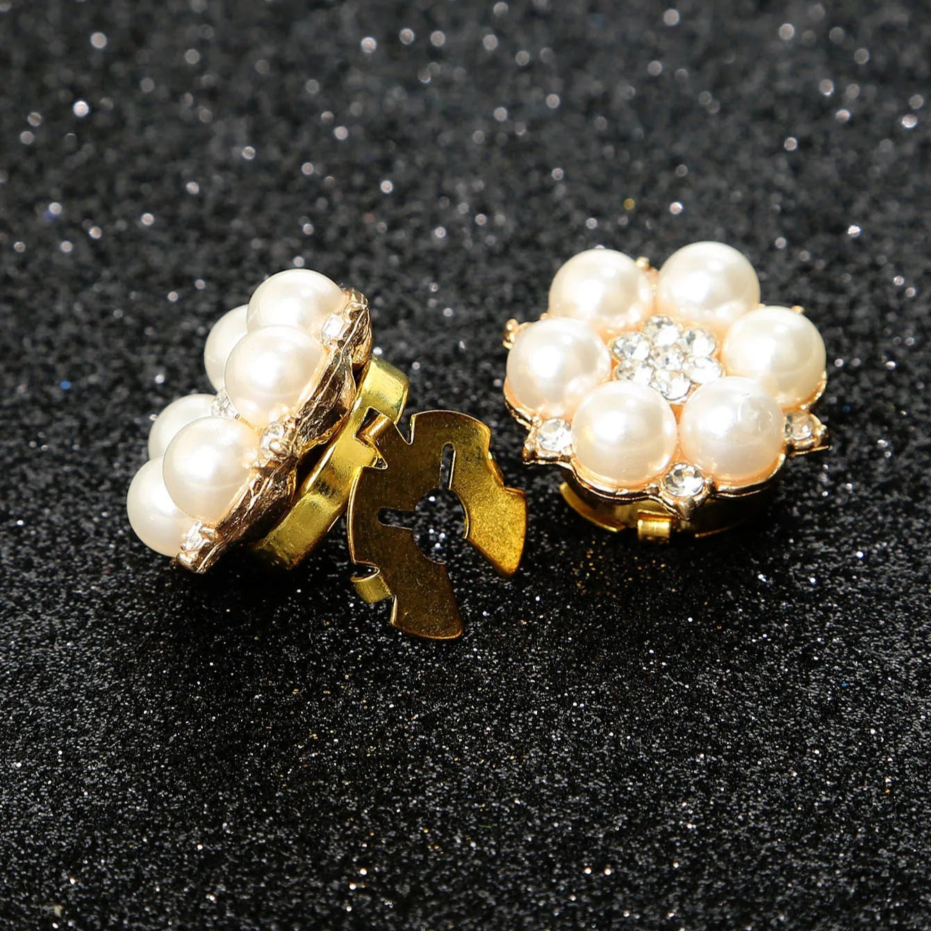 【2pcs Set】Pearl Diamond Button Cover